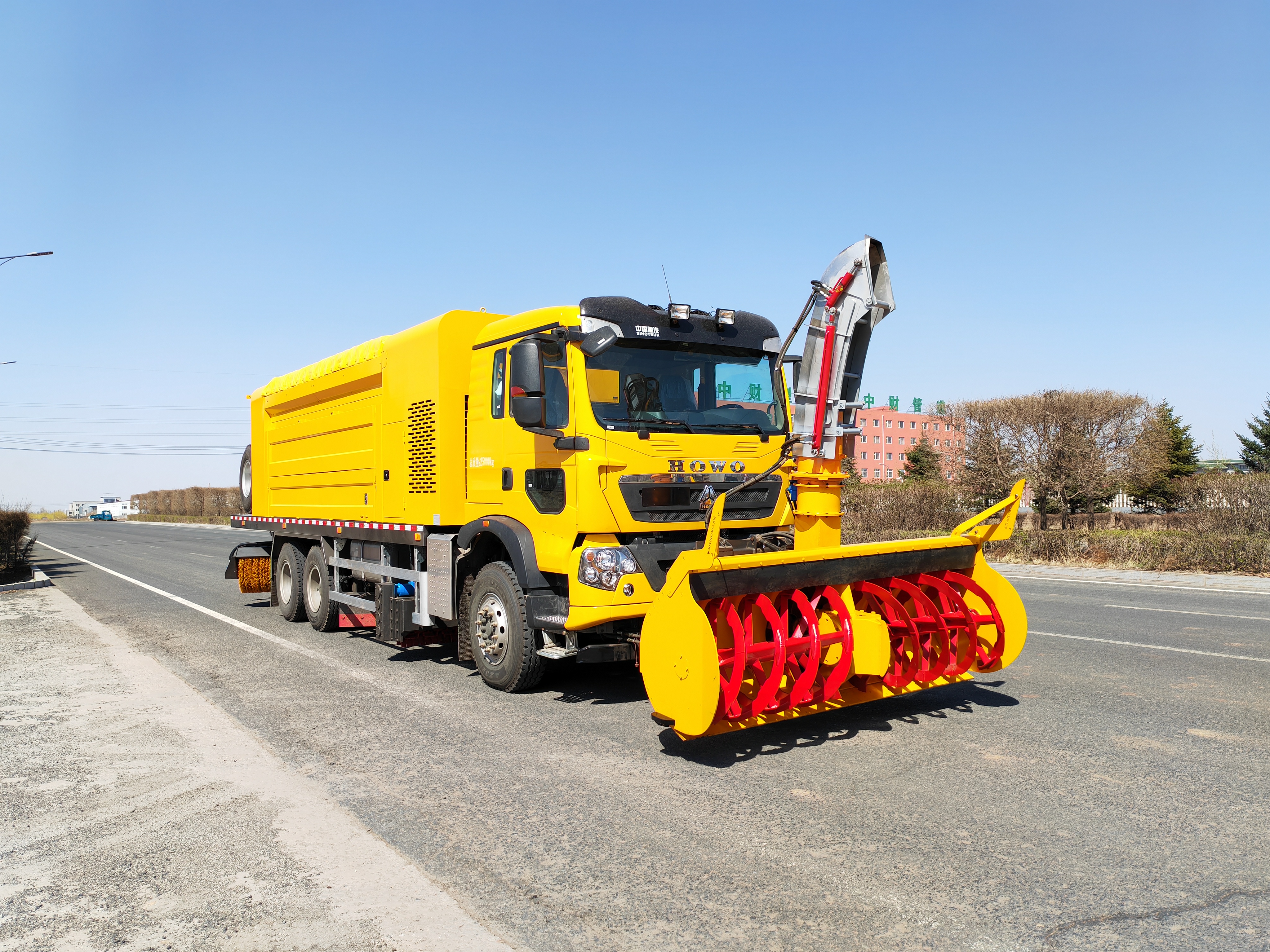 BLD5254TCXZZ6型（25噸）多功能除冰除雪車(圖5)